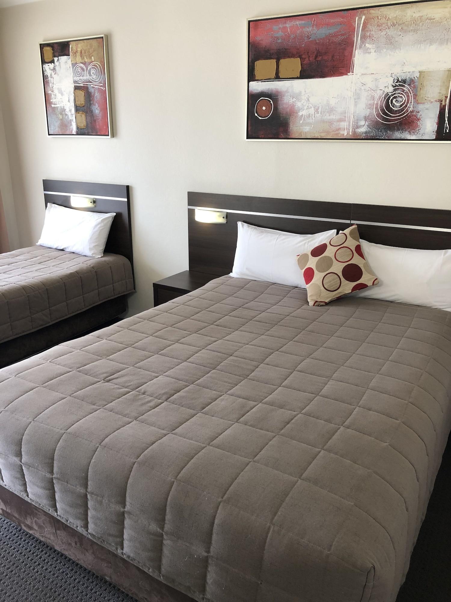 Golden West Motor Inn Dubbo Dış mekan fotoğraf