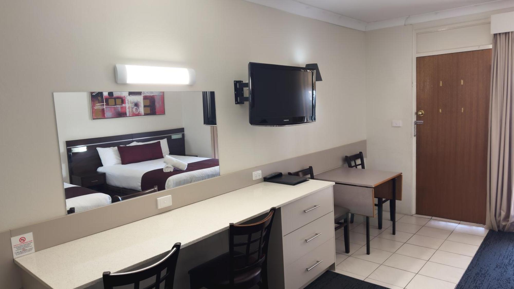 Golden West Motor Inn Dubbo Dış mekan fotoğraf